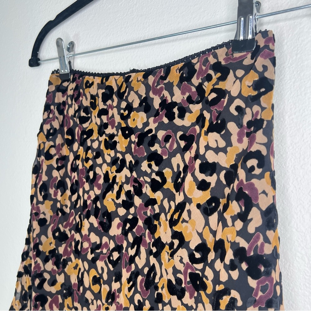Princess Polly Black & Tan Leopard Animal Print Velvet Burnout Mini Skirt Sz 4 - Picture 4 of 12